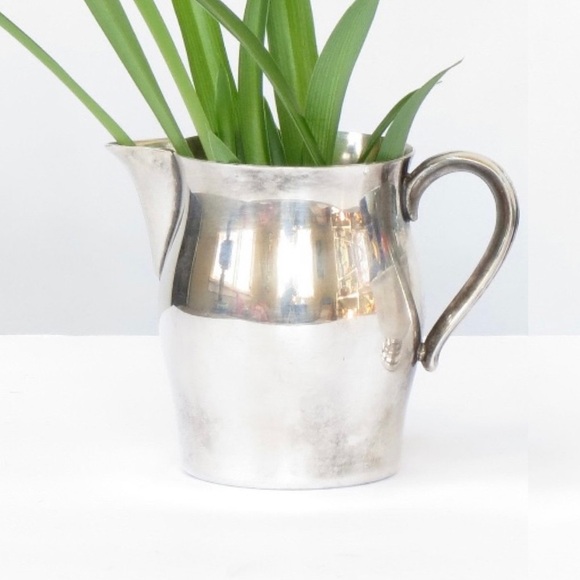 WM Rogers Paul Revere Reproduction Silver Creamer - Picture 5 of 15